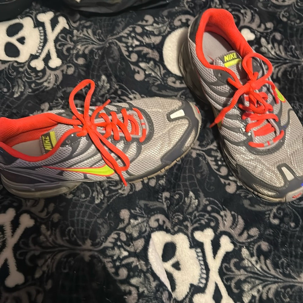 Nike Air Max Torch 4 Grey Sz 6.5Y (W 8)